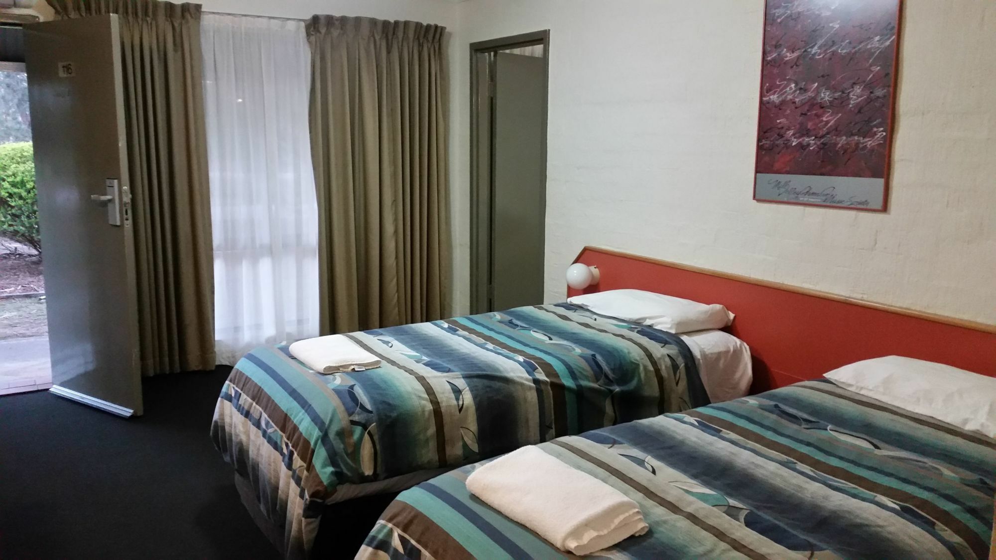 Ibis Styles Eagle Hawk Hotel